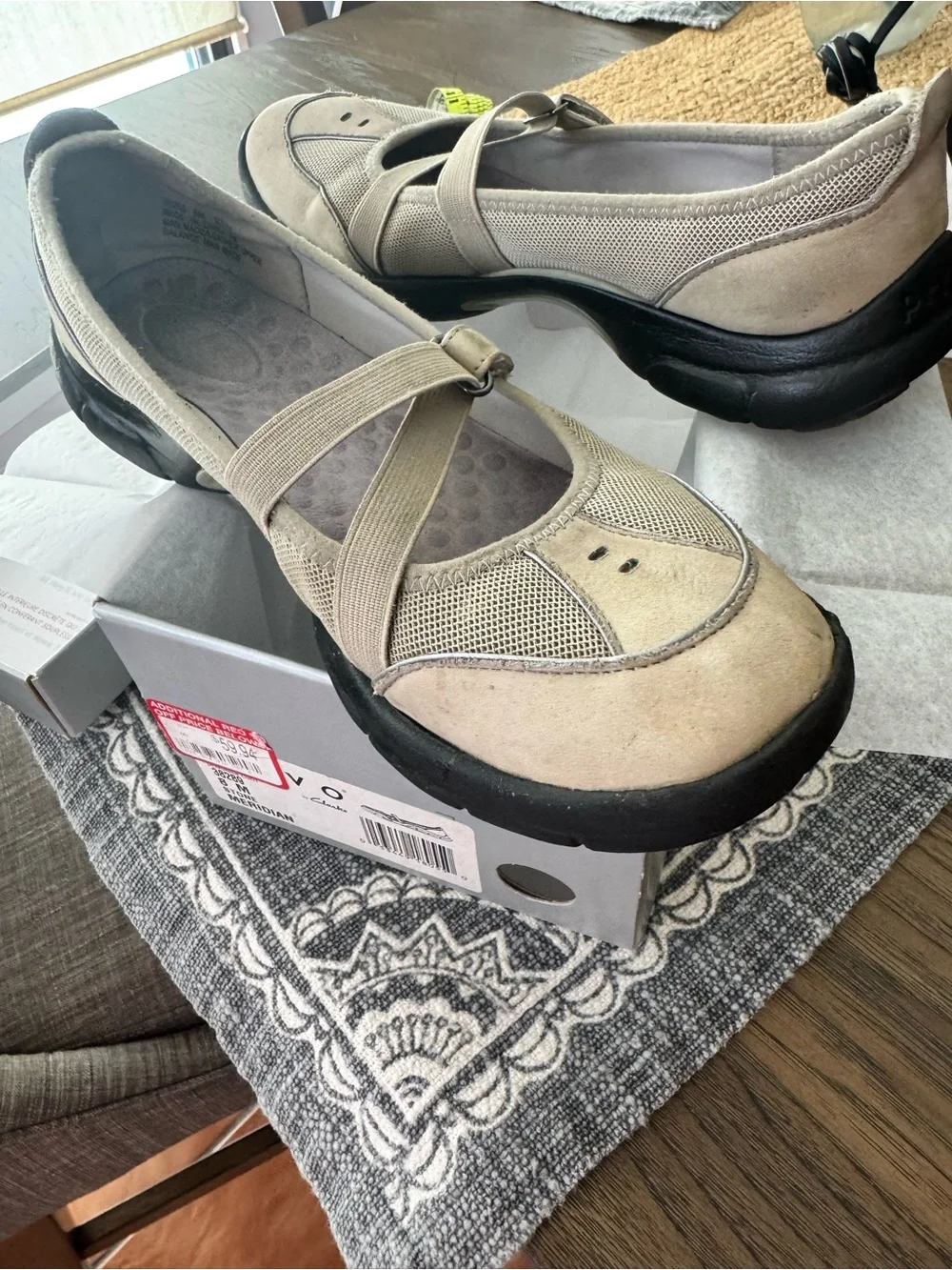 Clarks Stone Gray Shoe Box with Label